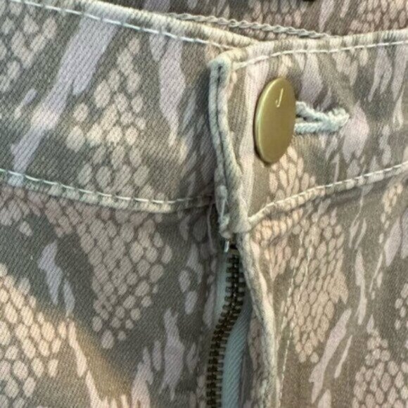 J Brand | Women's Pink & Gray Animal Print Skinny Jeans Size 26 - Picture 11 of 11